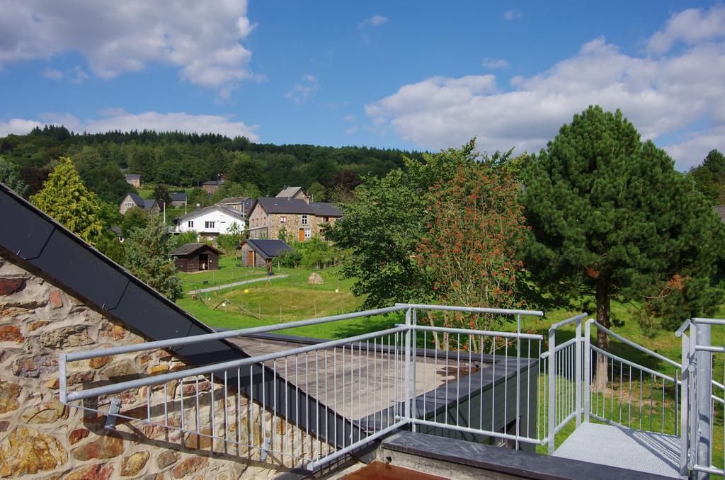 Le Fagotin - Youth Hostel Stoumont Exterior foto
